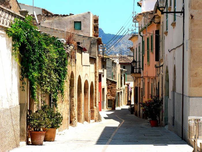 - Alcudia