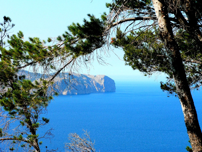- Blick auf Formentor von "gegenüber"
